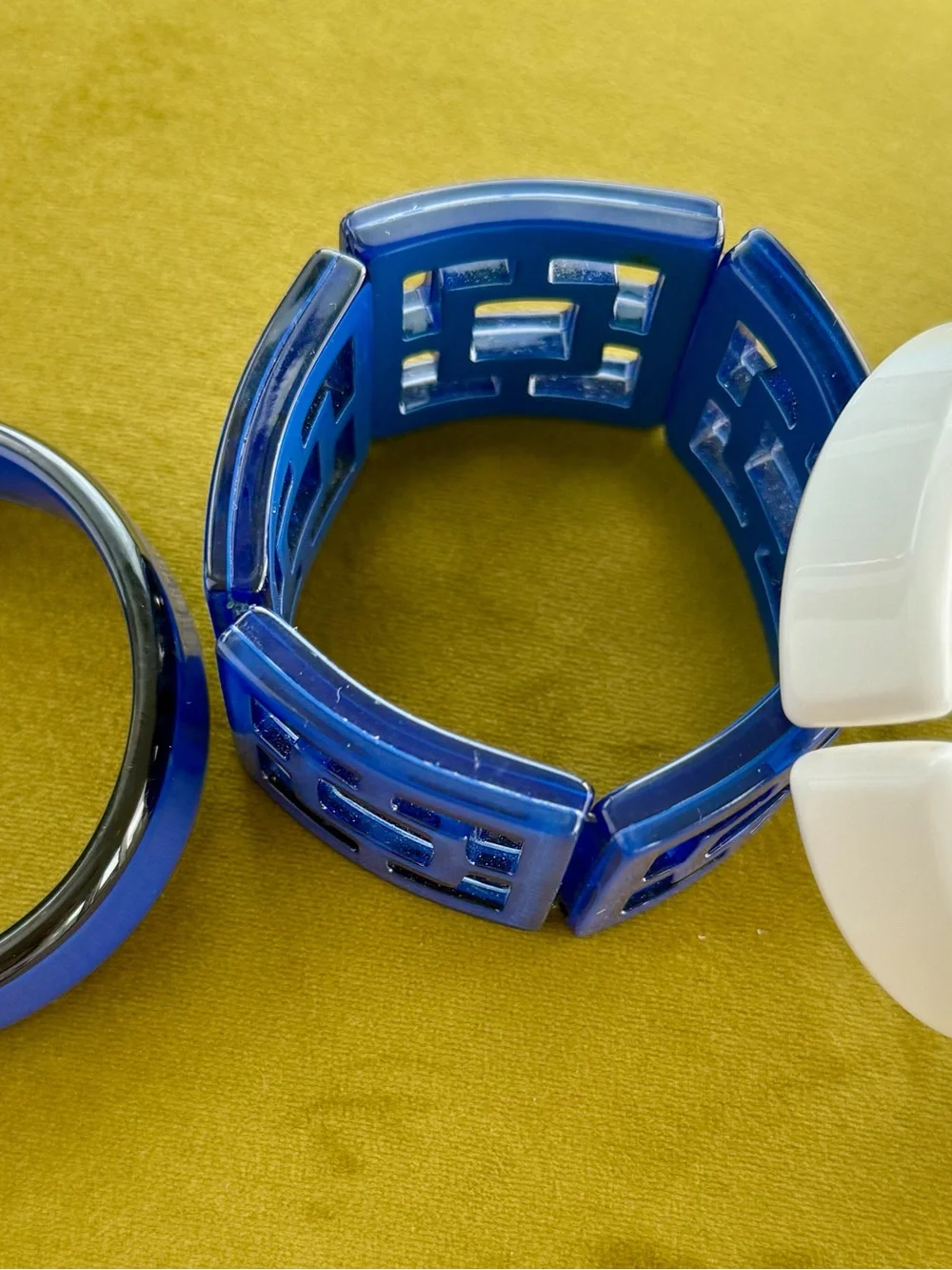 Blue Ceramic/Acrylic Smart Bracelet - Fashionable Wearable